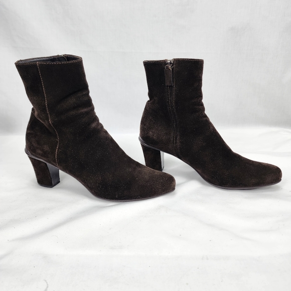 Prada Milano Women's Dark Chocolate Suede Side Zip Ankle Boots 37.5 US 7.5 - Picture 5 of 12